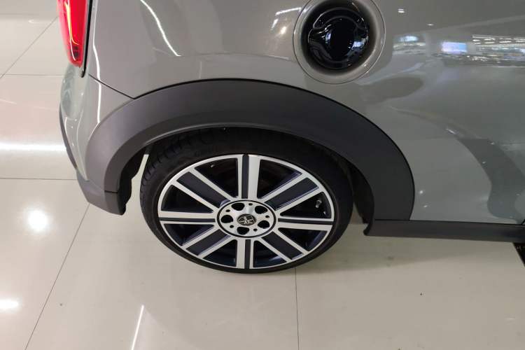 Used MINI MINI 2023 2.0T COOPER S Artist