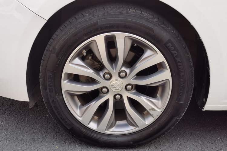 Used Buick GT 2018 18T Automatic Elite Model
