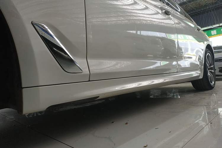 Used BMW 5 Series 2020 525Li M Sport Package
