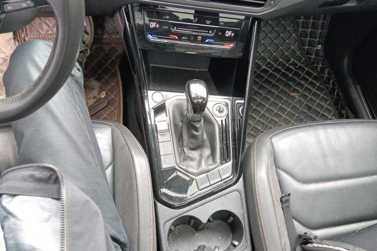 Used Volkswagen Tayron 2020 330TSI Two-Wheel Drive Luxury Smart Connectivity Version