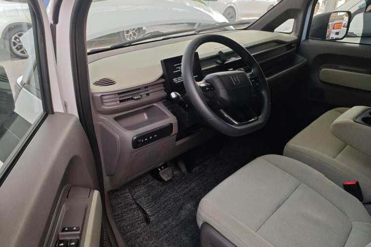 Used Farizon Xingxiang V 
