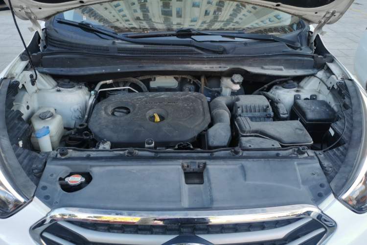 Used Hyundai ix35 2015 2.0L Automatic 2WD Smart Version China V Standard
