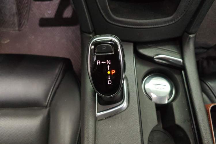 Used Cadillac XT5 2018 25T Luxury Model
