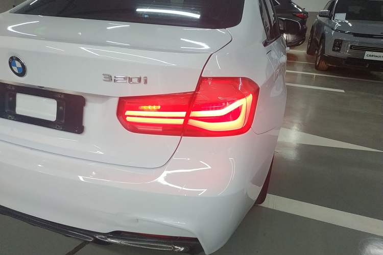 Used BMW 3 Series 2016 320Li Fashion Model
