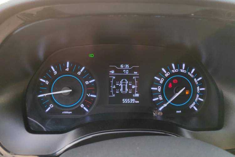 Used Chery Tiggo 3 2016 1.6L Manual ZhiShang Edition
