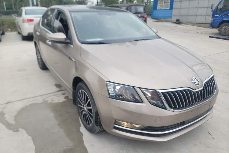 Used Skoda Octavia 2018 TSI230 DSG Luxury Edition
