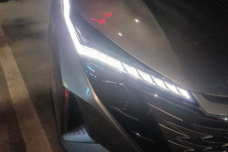 Used Oshan Z6 2022 Blue Whale 1.5T DCT Smart Edition