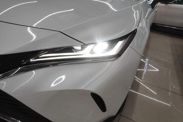 Used Toyota Harrier 2023 2.0L CVT Two-Wheel Drive Deluxe Edition