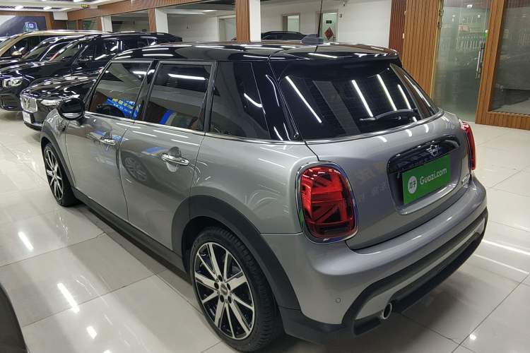 Used  MINI 2023 1.5T COOPER Artist Five-Door Edition
