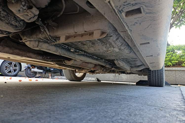 Used Dongfeng Aeolus AX4 2017 1.6L DCT Trendy Style
