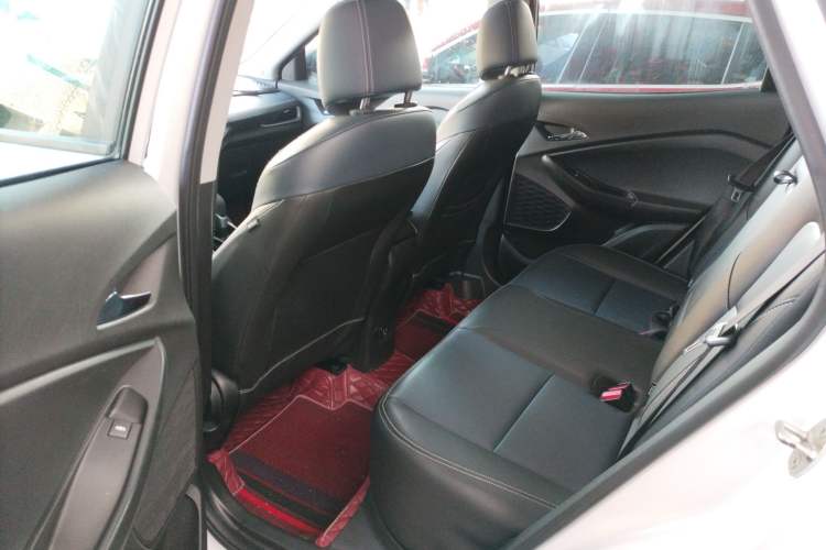 Used Chevrolet Trax 2019 Redline 335T CVT Luxury Edition China VI Standard
