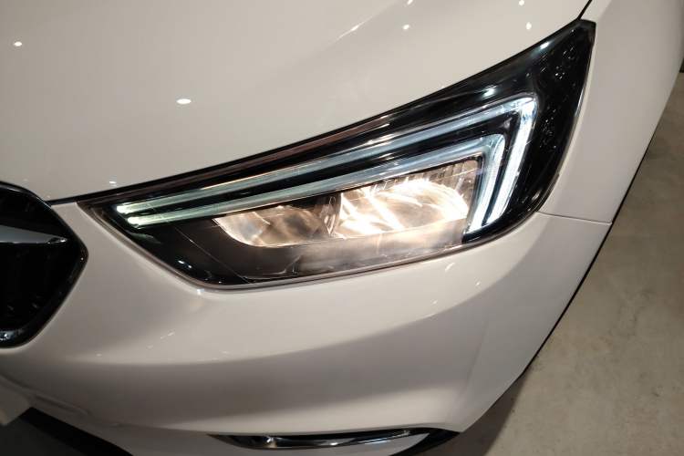 Used Buick Encore 2016 18T Automatic Two-Wheel Drive Urban Leading Edition
