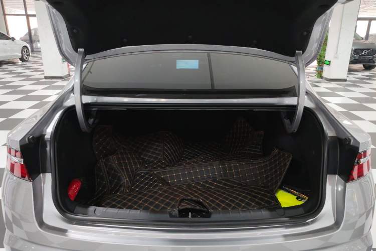 Used Geely Auto Preface 2023 2.0TD Prestige Version
