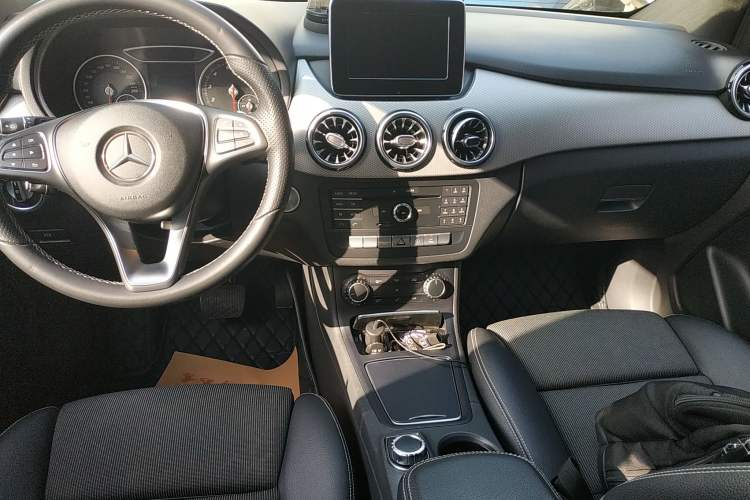 Used Mercedes-Benz B-Class 2015 B 200 Sport Edition
