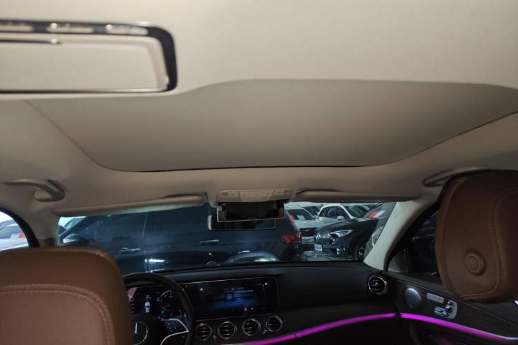 Used Mercedes-Benz E-Class 2023 Updated E 300 L Fashion Edition
