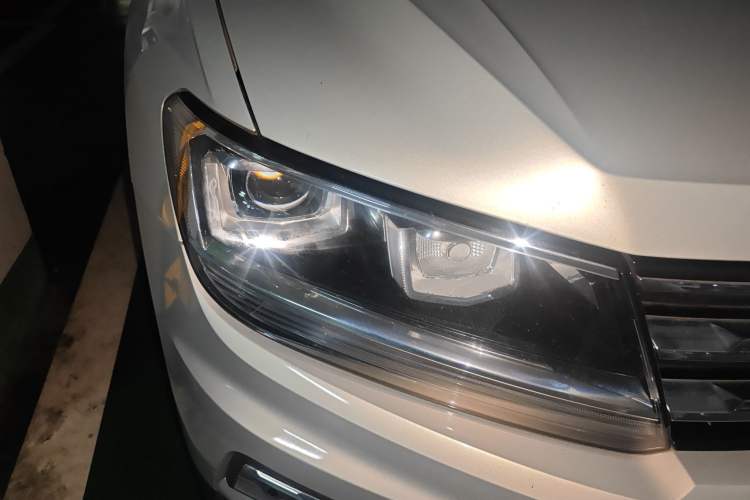 Used Volkswagen Tiguan L 2019 330TSI Automatic Two-Wheel Drive Smart Luxury Version China VI Standard
