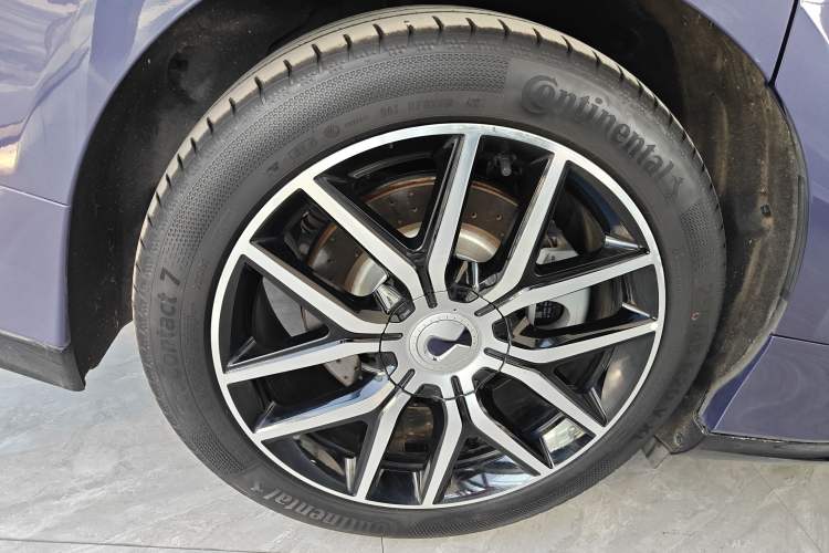 Used Denza Z9 2024 1100 km Four-Wheel Drive Max Version