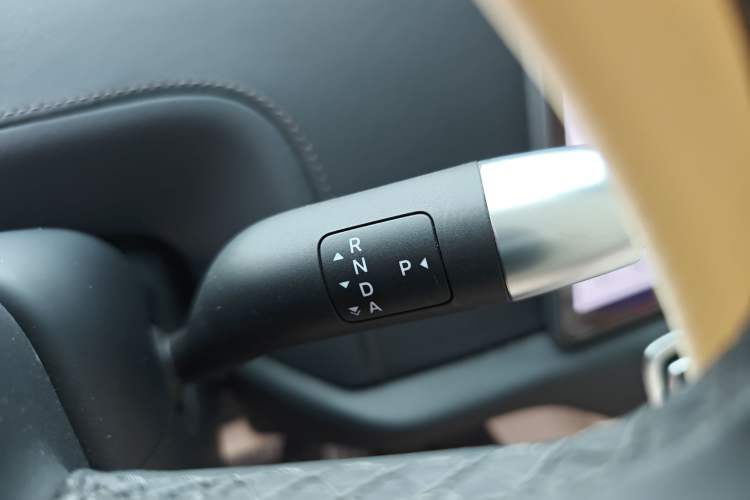 Used Li Auto L8 2023 Pro Model
