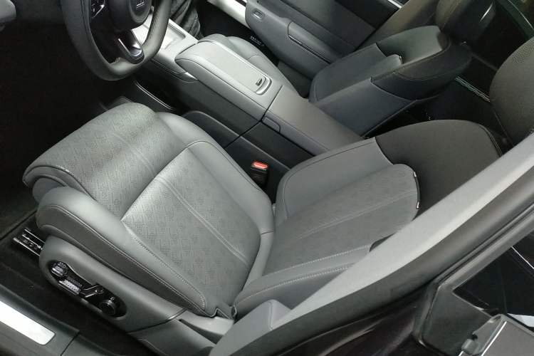 Used Zeekr 7X 2025 75 kWh Rear-Wheel Drive Intelligent Driving Version
