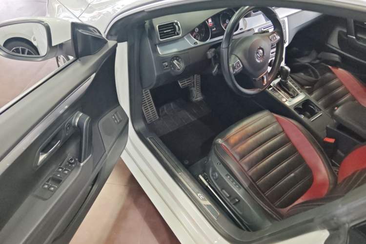 Used Volkswagen FAW-Volkswagen CC 2018 1.8TSI Luxury Model
