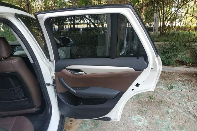 Used BMW X1 2014 sDrive18i Fashion Model
