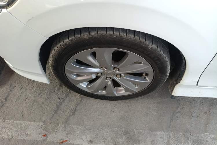 Used Honda Jade 2017 1.8L automatic Comfort version 5 seats
