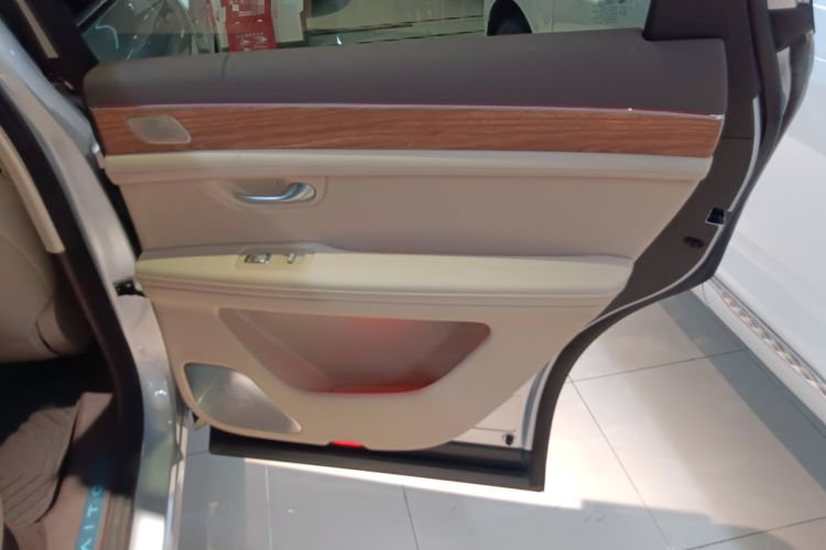 Used Hima AITO M7 2024 1.5T Rear-Drive Plus Version 5 Seats
