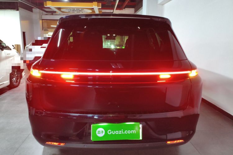 Used Li Auto L8 2023 Air model
