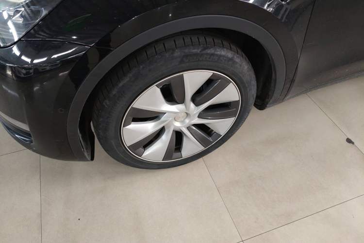 Used Tesla Model Y 2021 Standard Range Rear-Wheel Drive Version