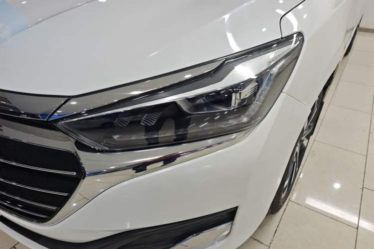 Used BAIC Beijing U7 2019 1.5T Manual Elite Edition China VI
