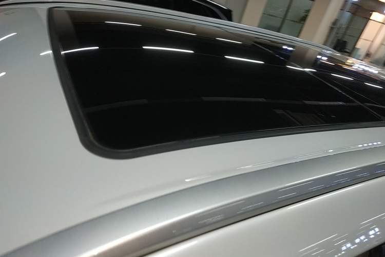 Used Toyota Highlander 2022 Dual-Engine 2.5L Four-Wheel Drive Prestige Version 7 Seats
