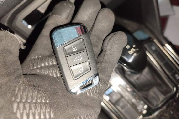 Used Volkswagen Tiguan L 2021 330TSI Automatic Two-Wheel Drive Comfort Edition
