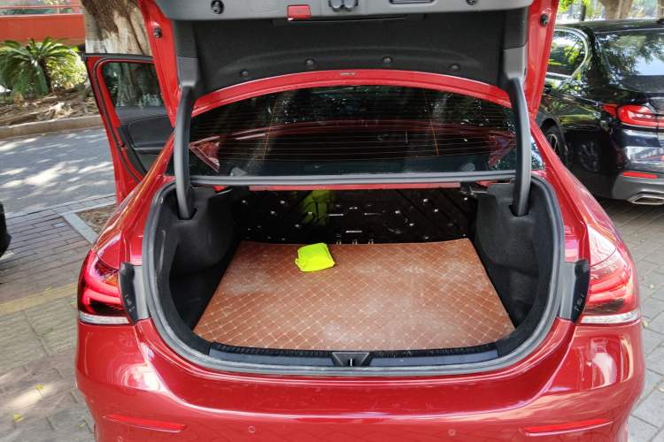 Used Mercedes-Benz A-Class 2020 Restyled A 200 L Sport Sedan Fashion Version