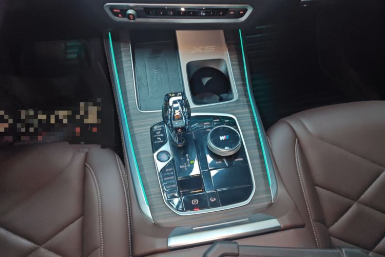 Used BMW X5 2022 xDrive 40Li M Sport Package
