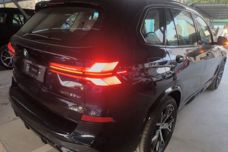 Used BMW X5 2023 xDrive 30Li Luxury M Sport Night Edition Package