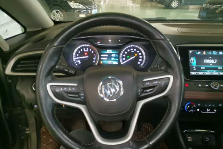 Used Buick GL6 2019 18T 6-Seater Connected Luxury Version China VI Standard
