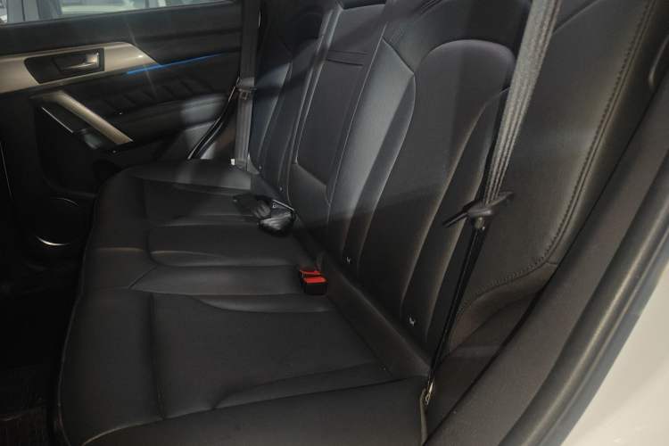 Used Haval H2 2016 Red Label 1.5T Manual Two-Wheel Drive Elite Model
