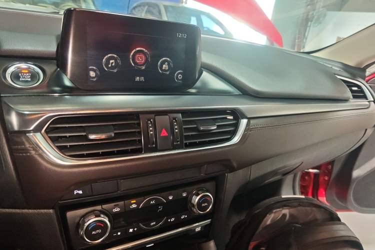 Used Mazda Atenza 2017 2.0L Blue Sky Luxury Edition
