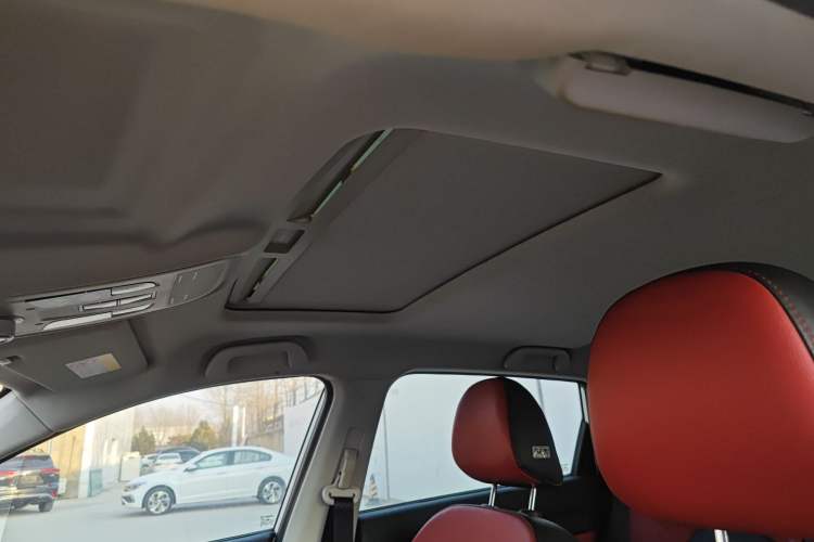 Used Haval H2 2017 Blue Label 1.5T Manual Two-Wheel Drive Luxury Model
