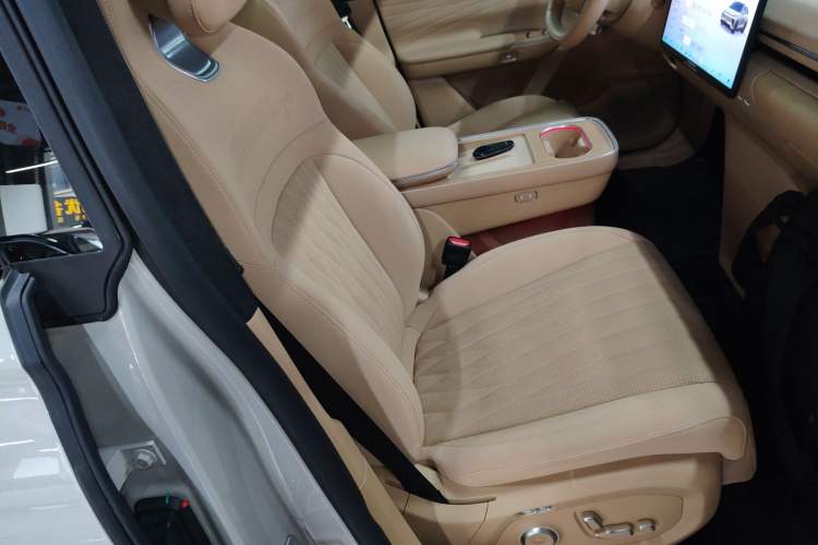 Used  Star Era ET 2024 Extended-Range 240 Ultra All-Wheel Drive