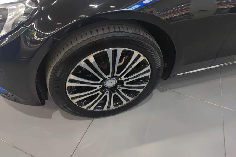 Used Mercedes-Benz C-Class 2017 C 200 L