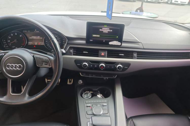 Used Audi A4L 2019 40 TFSI Ambition Version China V