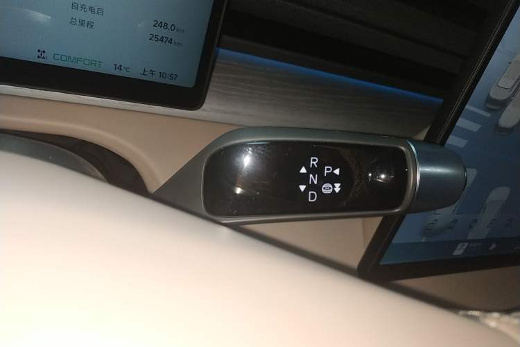 Used XPeng X9 2025 740 Ultra-Long Range Max