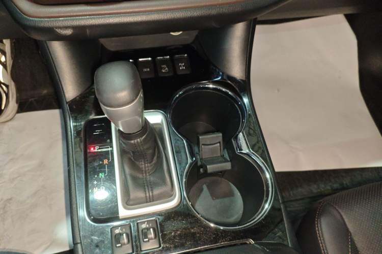 Used Toyota Highlander 2015 2.0T Four-Wheel Drive Luxury Edition 7-Seater
