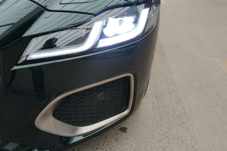 Used Jaguar XFL 2024 2.0T P250 Two-Wheel Drive Prestige Luxury Edition
