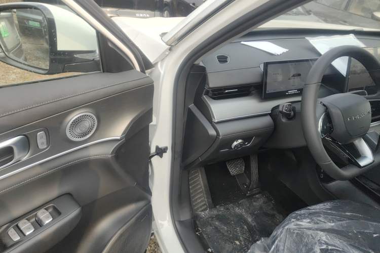 Used Chery Fengyun T8 2025 1.5T 130 km Comfort Edition 7-Seater
