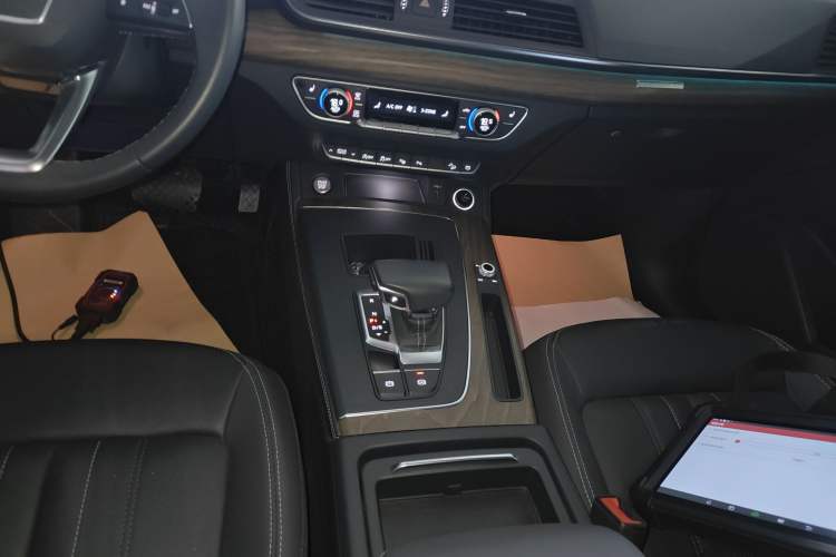 Used Audi Q5L 2022 40T Luxury Elegant Model