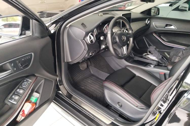 Used Mercedes-Benz GLA 2016 GLA 220 4MATIC Fashion Edition
