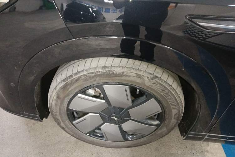 Used XPeng X9 2024 702 Ultra-Long Range Pro
