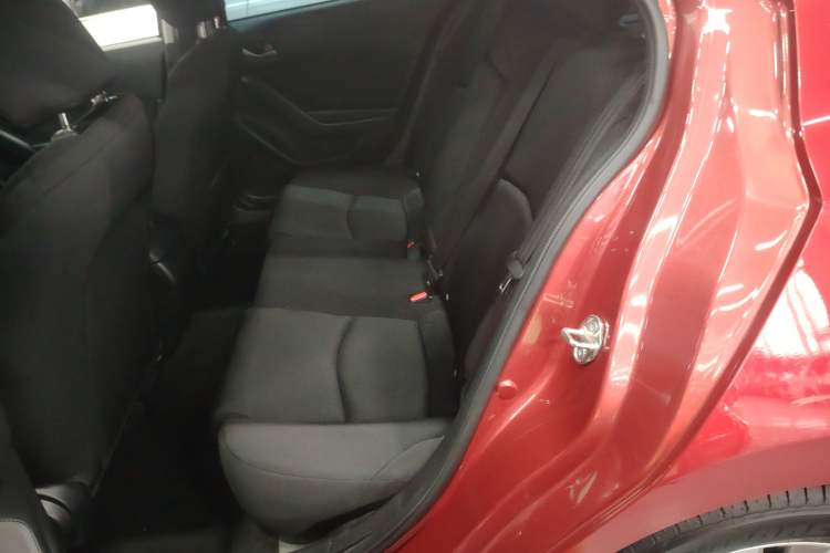 Used Mazda Mazda 3 Axela 2017 Sedan 1.5L Manual Comfort Model Emission Standard China V